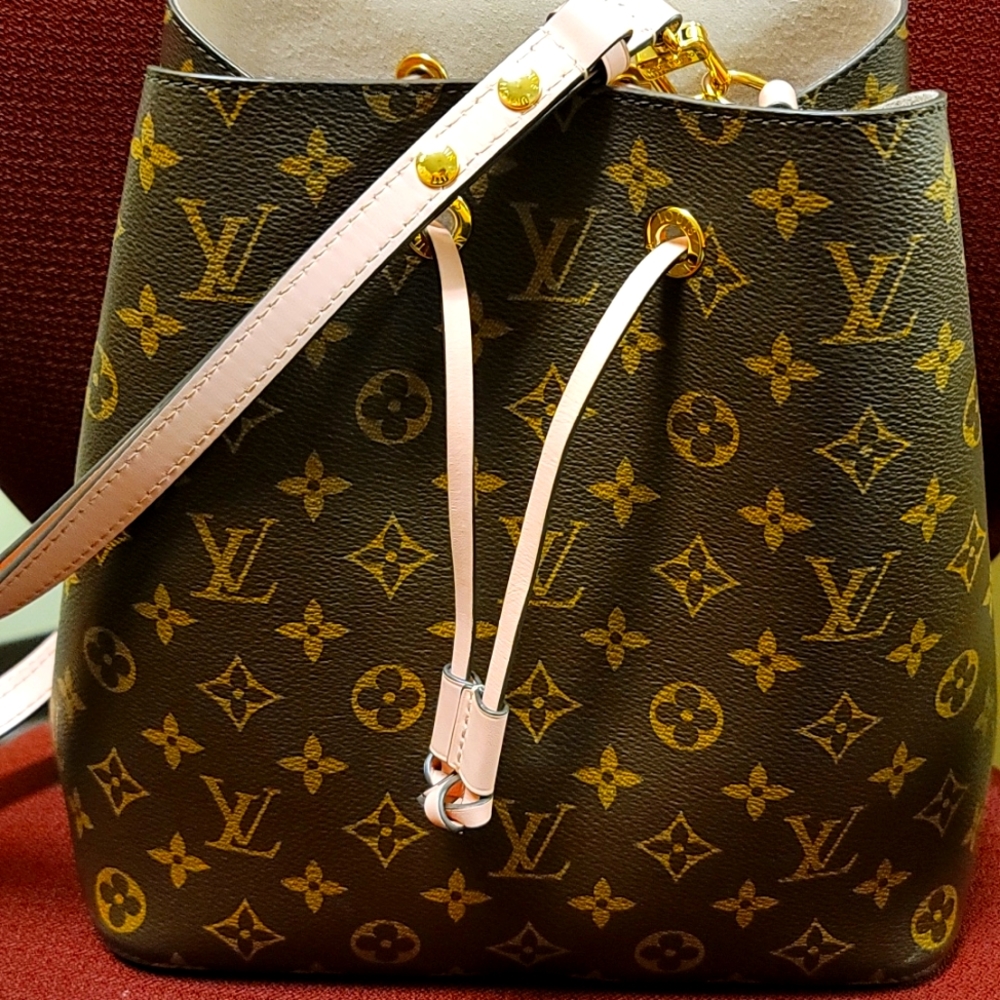 Louis Vuitton NeoNoe Rose Poudre